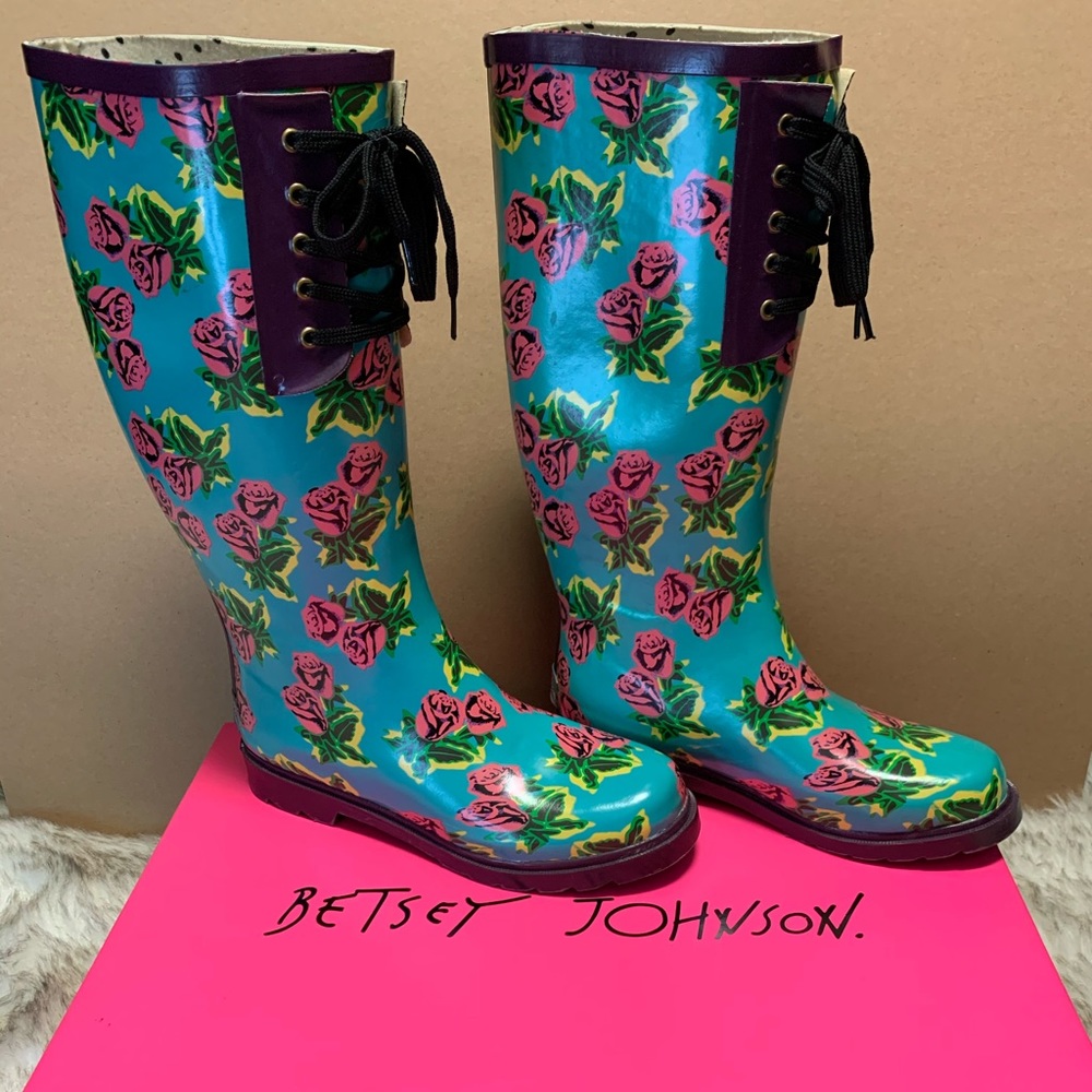 Betsey Johnson Baxterr Floral Rain Boots
